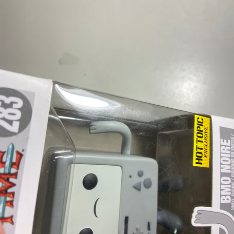 Adventure Time - BMO Noire Funko Pop 283 Hot Topic Exclusive