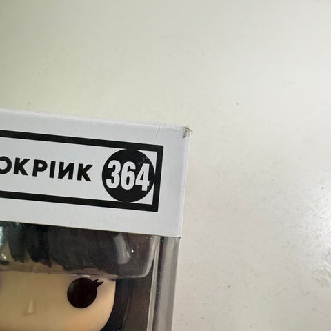 BOX FLAWS VIEW PHOTOS Lisa - Blackpink Funko Pop 364 Rocks Vinyl Figure (11.4 Cm L × 8.9 Cm W × 15.9 Cm H)