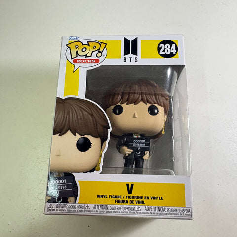 BOX FLAWS VIEW PHOTOS V - BTS Funko Pop 284 Rocks Vinyl Figure (11.4 Cm L × 8.9 Cm W × 15.9 Cm H)
