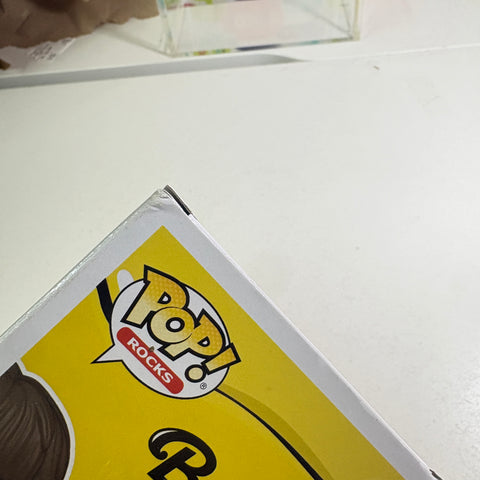 BOX FLAWS VIEW PHOTOS V - BTS Funko Pop 284 Rocks Vinyl Figure (11.4 Cm L × 8.9 Cm W × 15.9 Cm H)