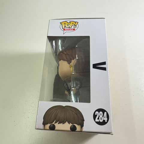 BOX FLAWS VIEW PHOTOS V - BTS Funko Pop 284 Rocks Vinyl Figure (11.4 Cm L × 8.9 Cm W × 15.9 Cm H)