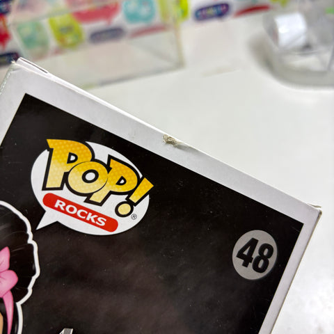 BOX FLAWS VIEW PHOTOS AMY WINEHOUSE - Funko Pop Rocks 48 Vinyl Figure