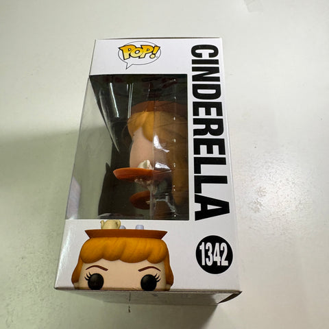 Cinderella - Disney Funko Pop 1342 Vinyl Figure (11.4 Cm L × 8.9 Cm W × 15.9 Cm H)