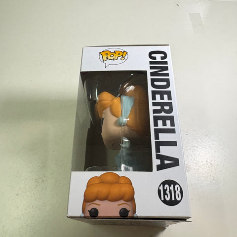 Cinderella - Disney Funko Pop 1318 Vinyl Figure (11.4 Cm L × 8.9 Cm W × 15.9 Cm H)