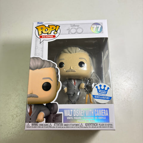 Walt Disney with Camera - Disney Funko Pop 77 Vinyl Figure (11.4 Cm L × 8.9 Cm W × 15.9 Cm H)