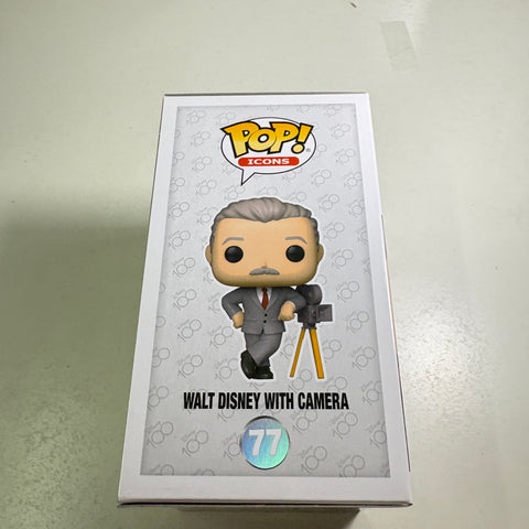 Walt Disney with Camera - Disney Funko Pop 77 Vinyl Figure (11.4 Cm L × 8.9 Cm W × 15.9 Cm H)
