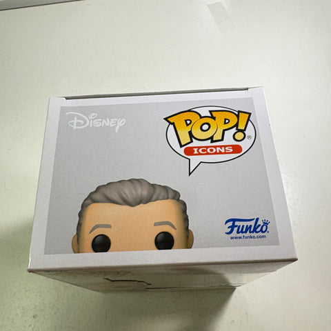 Walt Disney with Camera - Disney Funko Pop 77 Vinyl Figure (11.4 Cm L × 8.9 Cm W × 15.9 Cm H)
