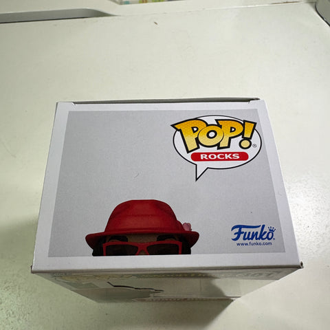 BOX FLAWS VIEW PHOTOS Snoop Dogg - Funko Pop Rocks 301 Vinyl Figure (11.4 Cm L × 8.9 Cm W × 15.9 Cm H)