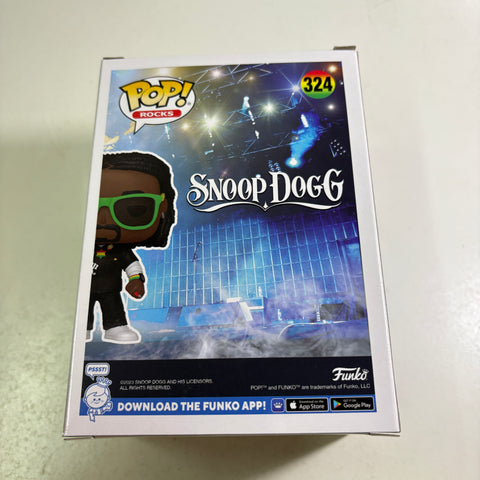 Snoop Dogg EXCLUSIVE - Funko Pop Rocks 324 Vinyl Figure (11.4 Cm L × 8.9 Cm W × 15.9 Cm H)