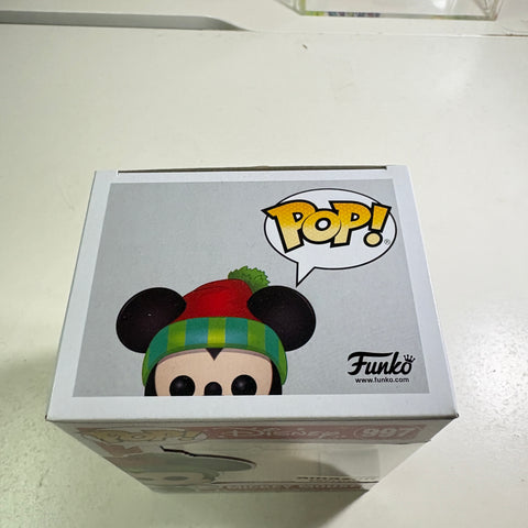 Mickey Mouse Christmas - Disney Funko Pop 997 Vinyl Figure (11.4 Cm L × 8.9 Cm W × 15.9 Cm H)