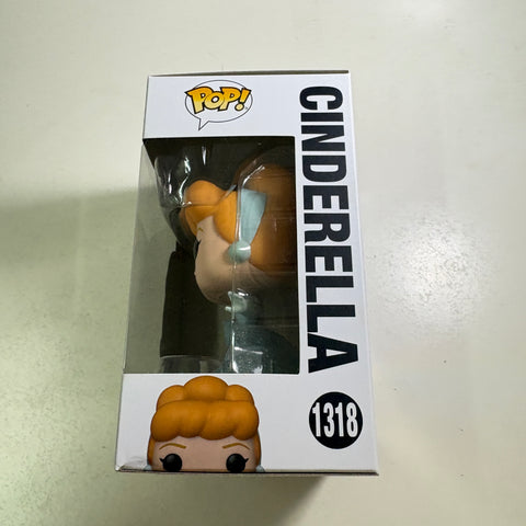 Cinderella - Disney Funko Pop 1318 Vinyl Figure (11.4 Cm L × 8.9 Cm W × 15.9 Cm H)