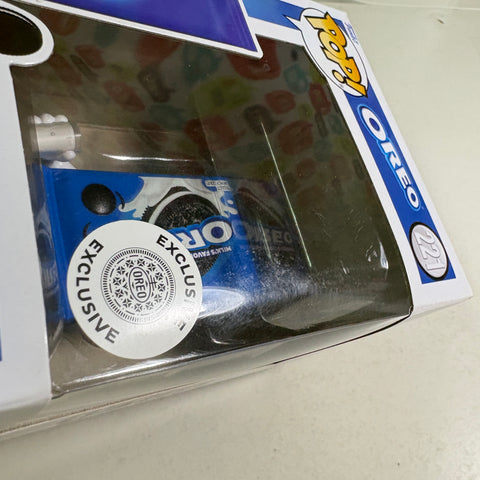 Oreo - Funko Pop 221 Vinyl Figure (11.4 Cm L × 8.9 Cm W × 15.9 Cm H)