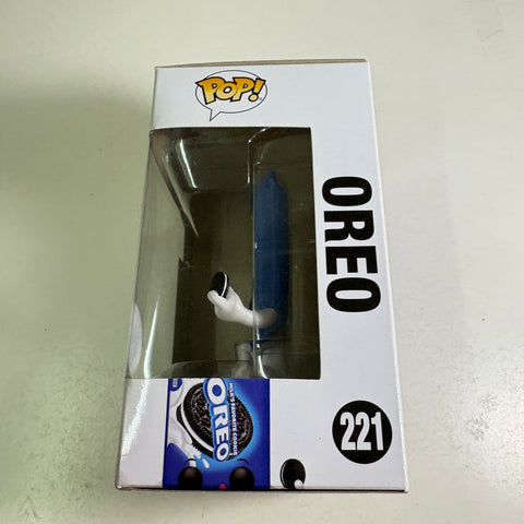 Oreo - Funko Pop 221 Vinyl Figure (11.4 Cm L × 8.9 Cm W × 15.9 Cm H)