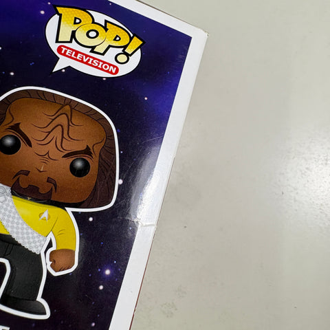 BOX FLAWS VIEW PHOTOS Worf - Star Trek The Next Generation Funko Pop 191 Vinyl Figure (11.4 Cm L × 8.9 Cm W × 15.9 Cm H)