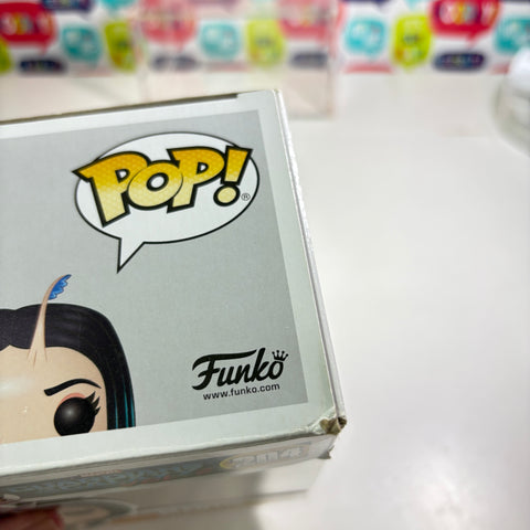 SEVERE BOX DAMAGE VIEW PHOTOS Mantis - Guardians of The Galaxy Volume 2 Marvel Funko Pop 204 Vinyl Figure