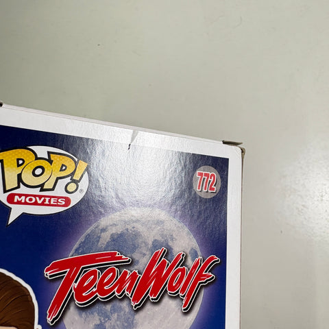 BOX FLAWS VIEW PHOTOS Scott Howard - Teen Wolf Funko Pop 772 Vinyl Figure (11.4 Cm L × 8.9 Cm W × 15.9 Cm H)