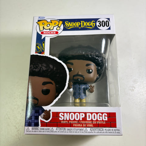Snoop Dog - Funko Pop 300 Vinyl Figure (11.4 Cm L × 8.9 Cm W × 15.9 Cm H)