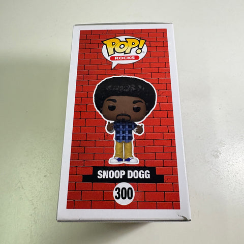 Snoop Dog - Funko Pop 300 Vinyl Figure (11.4 Cm L × 8.9 Cm W × 15.9 Cm H)