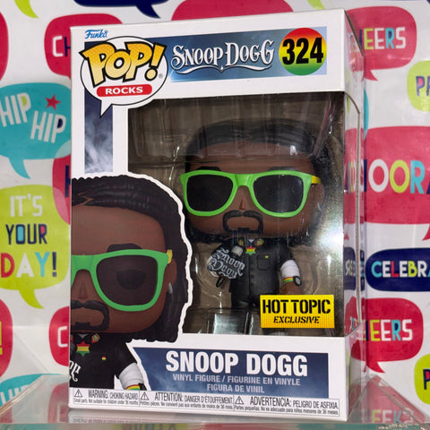 Snoop Dog - Funko Pop 324 Vinyl Figure EXCLUSIVE (11.4 Cm L × 8.9 Cm W × 15.9 Cm H)