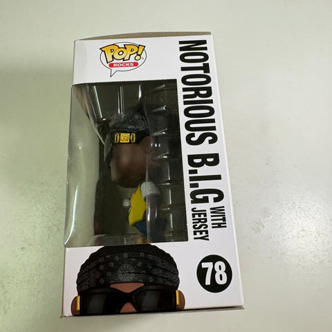 BOX FLAWS VIEW PHOTOS Notorious BIG with Jersey - Funko Pop 78 Vinyl Figure (11.4 Cm L × 8.9 Cm W × 15.9 Cm H)