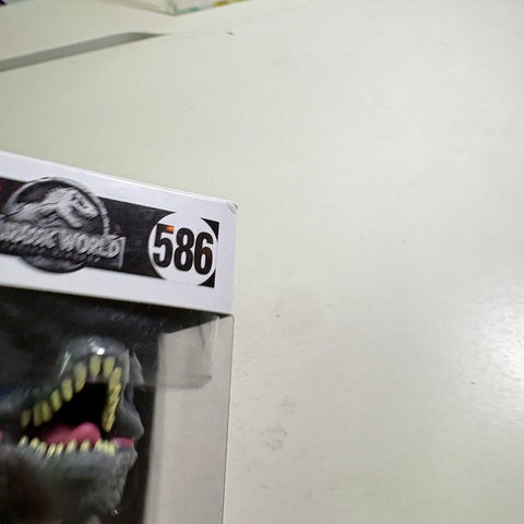 Blue - Jurassic Park Funko Pop 586 Vinyl Figure (11.4 Cm L × 8.9 Cm W × 15.9 Cm H)