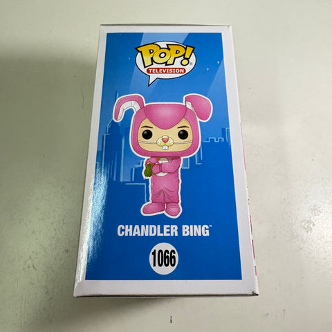 Chandler Bing FLOCKED - Friends Funko Pop 1066 Vinyl Figure (11.4 Cm L × 8.9 Cm W × 15.9 Cm H)