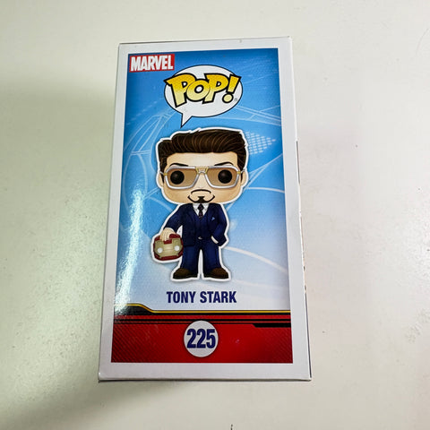 BOX FLAWS VIEW PHOTOS Tony Stark/Iron Man - Marvel Funko Pop 225 Vinyl Figure Summer Convention