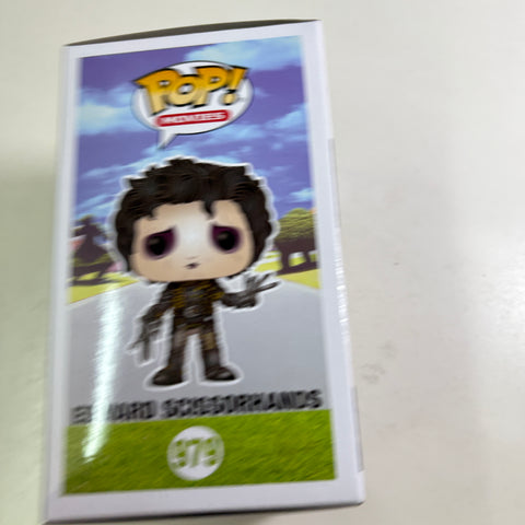 Edward Scissorhands - Funko Pop 979 Vinyl Figure (11.4 Cm L × 8.9 Cm W × 15.9 Cm H)