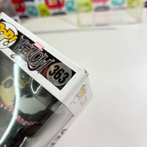 BOX FLAWS VIEW PHOTOS Venom Marvel Funko Pop 363 Vinyl Figure
