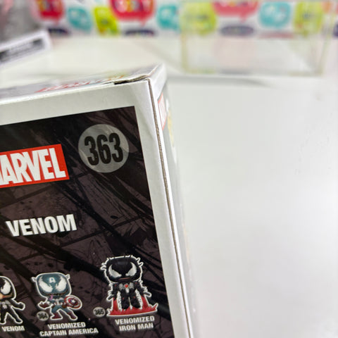 BOX FLAWS VIEW PHOTOS Venom Marvel Funko Pop 363 Vinyl Figure