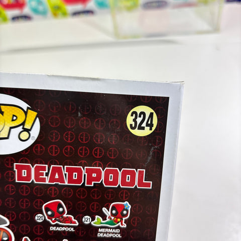 BOX FLAWS VIEW PHOTOS Wizard Deadpool - Marvel Funko Pop 324 Vinyl Figure Exclusive