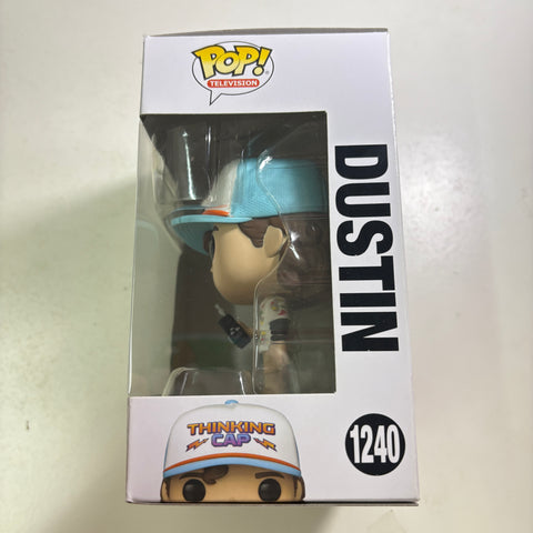 BOX FLAWS VIEW PHOTOS Dustin - Stranger Things Funko Pop 1240 Vinyl Figure (11.4 Cm L × 8.9 Cm W × 15.9 Cm H)