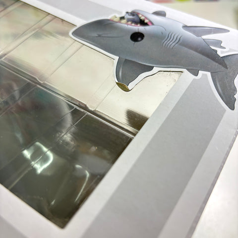 Great White Shark with Tank - Jaws Funko Pop Vinyl Figure 759 (33.0 Cm L × 12.1 Cm W × 20.3 Cm H)