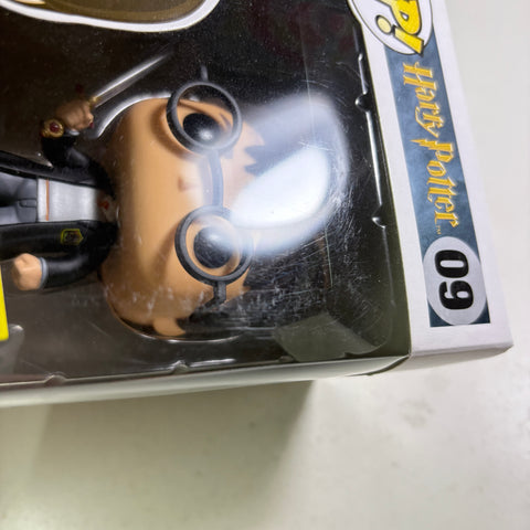 Harry Potter - Funko Pop 09 Exclusive Vinyl Figure (11.4 Cm L × 8.9 Cm W × 15.9 Cm H)