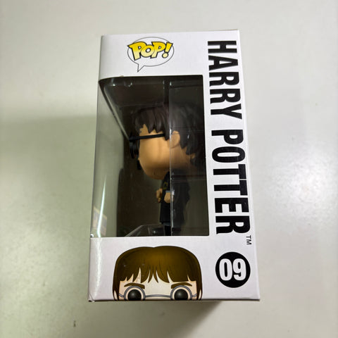 Harry Potter - Funko Pop 09 Exclusive Vinyl Figure (11.4 Cm L × 8.9 Cm W × 15.9 Cm H)