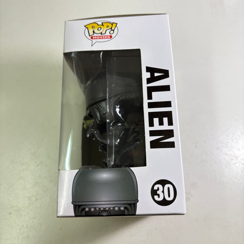 Xenomorph - Alien Funko Pop 30 Vinyl Figure (11.4 Cm L × 8.9 Cm W × 15.9 Cm H)