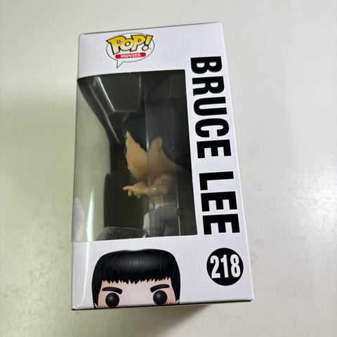 Bruce Lee - Funko Pop 218 Vinyl Figure Exclusive (11.4 Cm L × 8.9 Cm W × 15.9 Cm H)