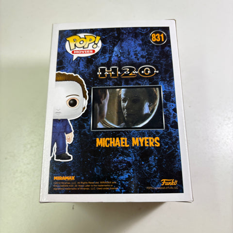 Michael Myers - Funko Pop 831 Vinyl Figure Exclusive (11.4 Cm L × 8.9 Cm W × 15.9 Cm H)