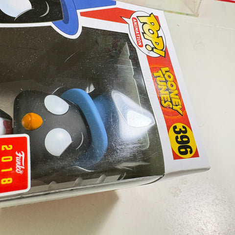 BOX FLAWS VIEW PHOTOS Playboy Penguin - Looney Tunes Funko Pop 396 Vinyl Figure Convention Exclusive