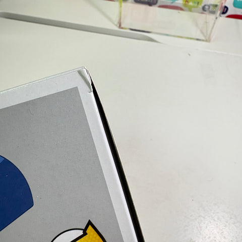 BOX FLAWS VIEW PHOTOS Playboy Penguin - Looney Tunes Funko Pop 396 Vinyl Figure Convention Exclusive