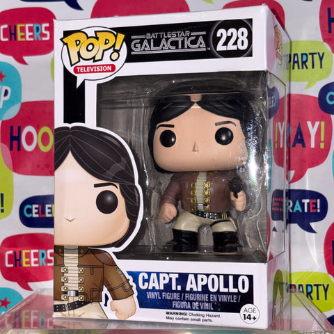 BOX FLAWS VIEW PHOTOS Captain Apollo - Battlestar Galactica Funko Pop 228 Vinyl Figure (11.4 Cm L × 8.9 Cm W × 15.9 Cm H)
