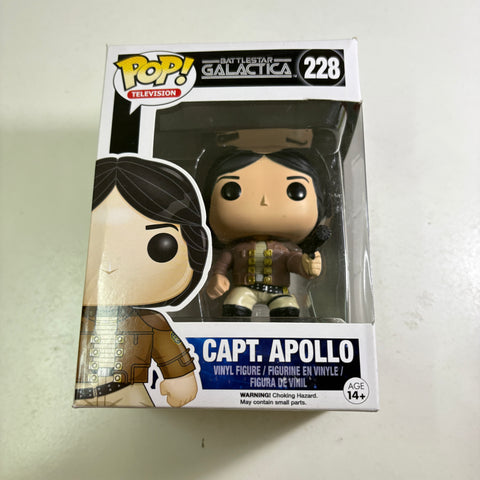BOX FLAWS VIEW PHOTOS Captain Apollo - Battlestar Galactica Funko Pop 228 Vinyl Figure (11.4 Cm L × 8.9 Cm W × 15.9 Cm H)
