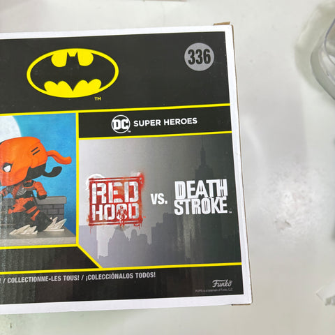 BOX FLAWS VIEW PHOTOS Red Hood vs Deathstrike - DC Funko Pop 336 Exclusive
