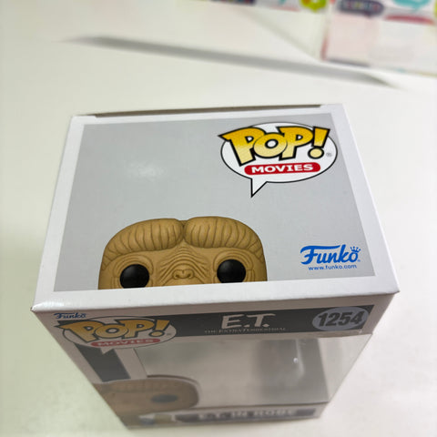 ET in Robe - Funko Pop 1254 Vinyl Figure (11.4 Cm L × 8.9 Cm W × 15.9 Cm H)