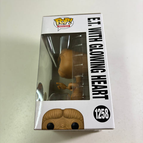 ET with Glowing Heart - Funko Pop 1258 Vinyl Figure (11.4 Cm L × 8.9 Cm W × 15.9 Cm H)