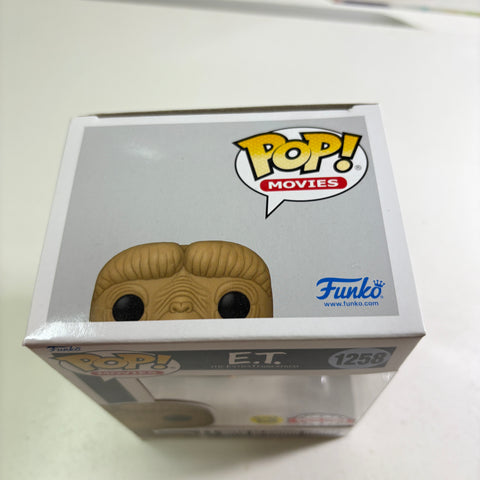 ET with Glowing Heart - Funko Pop 1258 Vinyl Figure (11.4 Cm L × 8.9 Cm W × 15.9 Cm H)