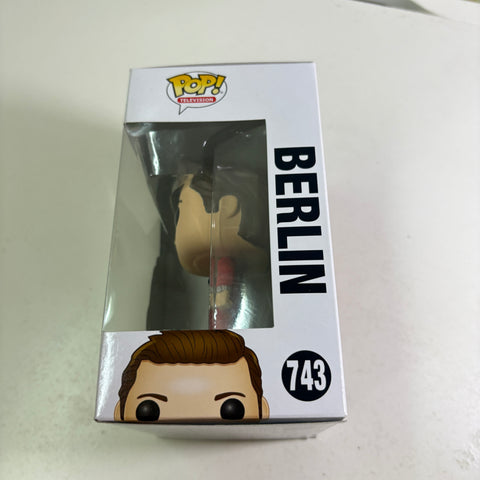 Berlin - Le Casa De Papel Funko Pop 743 Vinyl Figure (11.4 Cm L × 8.9 Cm W × 15.9 Cm H) )