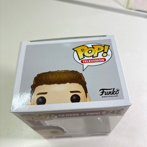 Denver - Le Casa De Papel Funko Pop 742 Vinyl Figure (11.4 Cm L × 8.9 Cm W × 15.9 Cm H)
