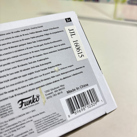 BOX FLAWS VIEW PHOTOS Black Ranger - Power Rangers Funko Pop 361 Vinyl Figure (11.4 Cm L × 8.9 Cm W × 15.9 Cm H)