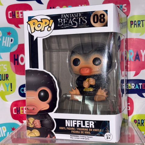 BOX FLAWS VIEW PHOTOS Niffler - Harry Potter Fantastic Beasts Funko Pop Vinyl Figure (11.4 Cm L × 8.9 Cm W × 15.9 Cm H)